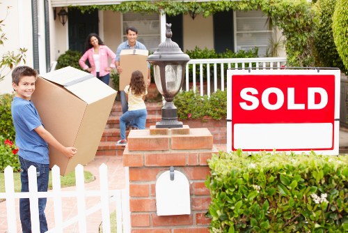 Local movers handling furniture with care in Todenmark